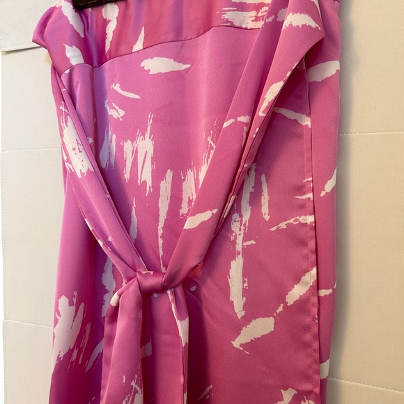 Gorgeous Vici Wrap Skirt - Picture 10 of 11